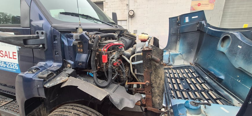 GMC #C7500, dump truck, V8, automatic transmission, tarp system, pinte hooks, side mounted storage boxes, 2005 - Image 9