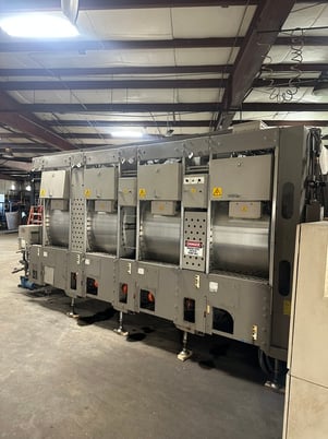 110 Lb. Milnor #Classic, CBW, 8-Module, 1999 - Image 1