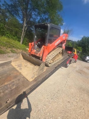 Kubota #SVL75, Compact Track Loader, Skid Steer, Enclosed Cab, 74 HP, 4887 hours, 2012 - Image 2