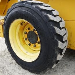 John Deere 250, Skid Steer, 2.9L Diesel Engine, 66" Bucket, 250 Amps, 2400 RPM, 18.5 hours - Image 10