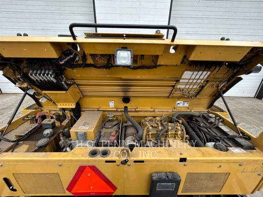 Weiler P65, Asphalt Paver, 302 hours, S/N: P65-1075, 2022 - Image 7