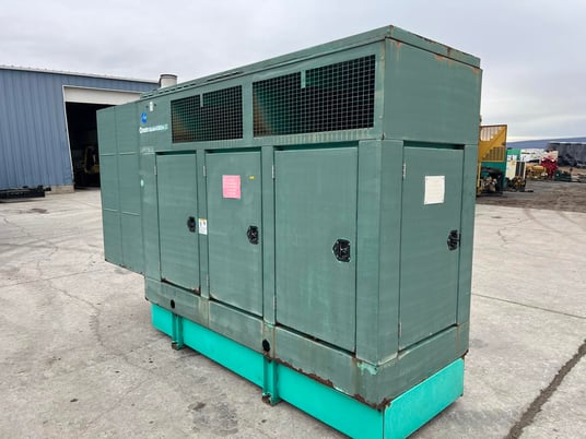 125 KW Cummins/Onan #125DGEA, Diesel Generator, 8.3 liter engine, 207 HP @ 1800 RPM, 120/208 Volt, 1PH/3PH - Image 2