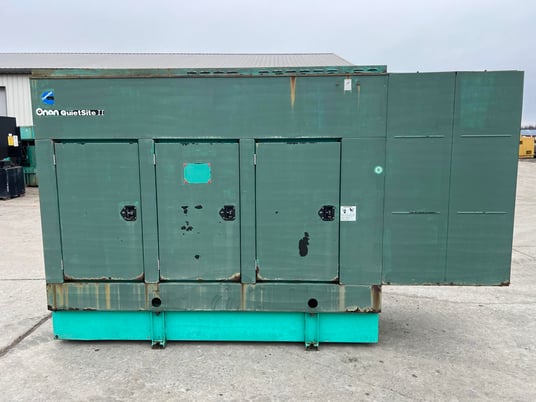 125 KW Cummins/Onan #125DGEA, Diesel Generator, 8.3 liter engine, 207 HP @ 1800 RPM, 120/208 Volt, 1PH/3PH - Image 3
