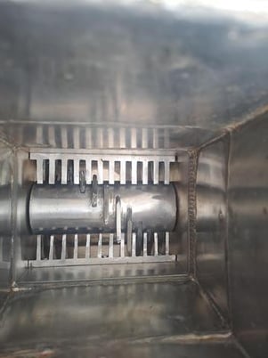 Franklin Miller #1082A, Delumper Grinder, Stainless Steel, (13) 1/4" wide cutting slots, 5" x 5" flanged - Image 4