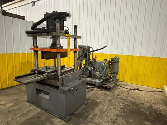 100 Ton, Rollform Inc., hydraulic 4-post cutoff & power unit, 12 stroke, 27" btwn posts, 20 HP - Image 1