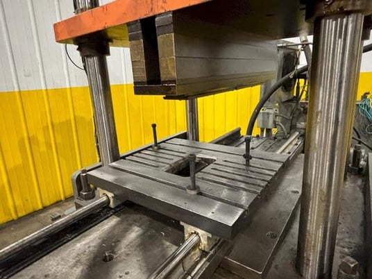 100 Ton, Rollform Inc., hydraulic 4-post cutoff & power unit, 12 stroke, 27" btwn posts, 20 HP - Image 8