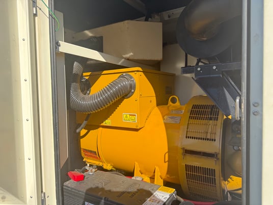200 KW Gaia Corp. #XQ200-2, Diesel Generator Set, 1800 RPM, 694/274 amps, 208/480 Volts, 2013 - Image 8