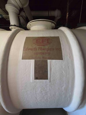 1042 gallon Edwards, Fiberglass Tank, Water Holding Tanks (2 available) - Image 4