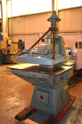 25 Ton, Herman Schwabe #DV, heavy duty swing arm hydraulic die cutting clicker press, 3 stroke - Image 2