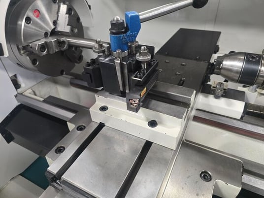 Clausing #CNC1440PT, cnc lathe, 14" swing, 6.7" swing over cross slide, 40" centers, 1.5" bore, 2000 RPM, 5 - Image 7