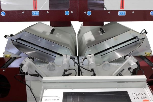 22" Atech #ZIGMA-06-FA, CNC Double Miter Saw, (2) 4 HP saw motors w/ 32 mm arbors, spray lubrication system - Image 4