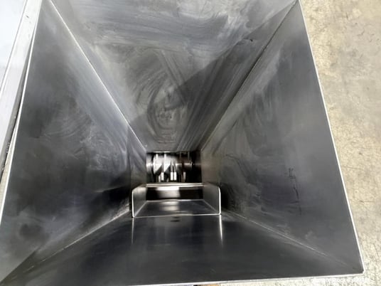 Fitzpatrick Fitz-Mill #D, Hammer Mill, VFD Control, 12" diameter cut chamber, 16 blades, 7.5 HP, GS2 drive - Image 5