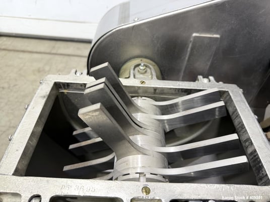 Fitzpatrick Fitz-Mill #D, Hammer Mill, VFD Control, 12" diameter cut chamber, 16 blades, 7.5 HP, GS2 drive - Image 7