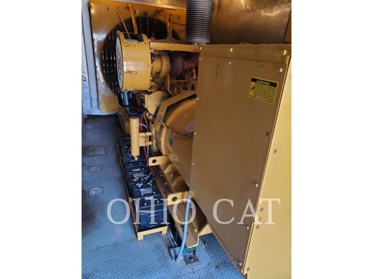 1250 KW Caterpillar 3512, Stationary Generator Set, Diesel, 1800 RPM, 480V, 1151 hours, 1995 - Image 1