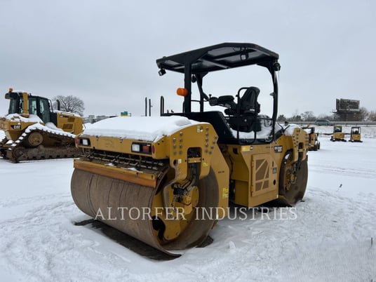 Caterpillar CB15, Twin Drum Roller, 1846 hours, S/N: M9400319, 2021 - Image 1