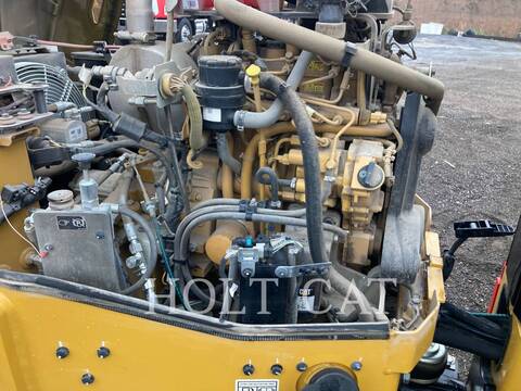 Caterpillar CC4.0, Combination Roller, 44 hours, S/N: 65000282, 2024 - Image 7
