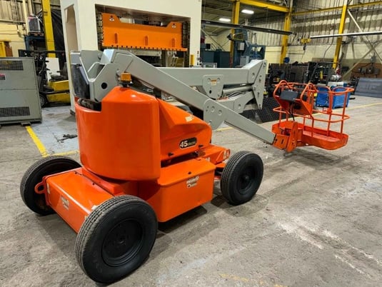 500 lb. JLG #45Electric, Electric Boom Lift, 45' Platform Height - Image 3