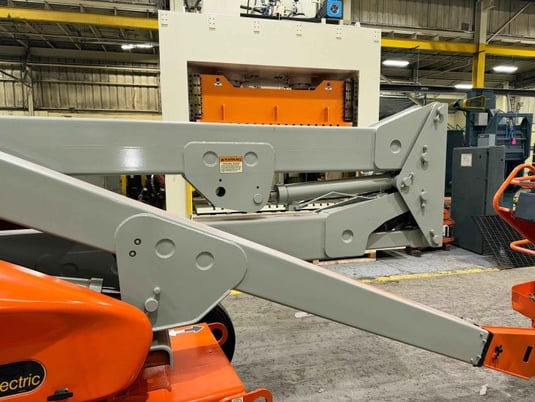 500 lb. JLG #45Electric, Electric Boom Lift, 45' Platform Height - Image 9