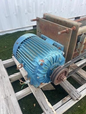 15 HP, 1765 RPM, Dodge #TA4207H09, Speed Reducer w/ North American Electric motor, 9.23 ratio - Image 3