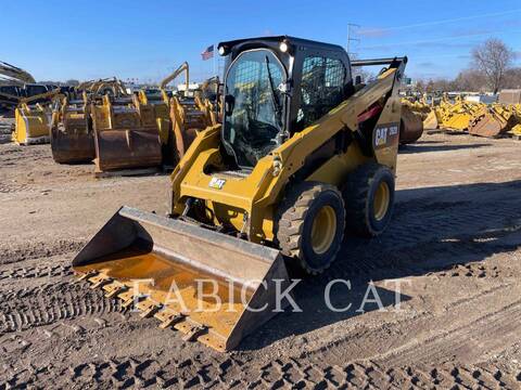 Cat 262D C3H2, Skid Steer Loader, 2064 hours, S/N: DTB03879, 2015 - Image 1
