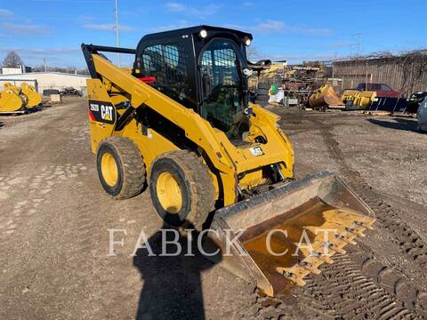 Cat 262D C3H2, Skid Steer Loader, 2064 hours, S/N: DTB03879, 2015 - Image 2