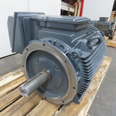 350 HP 1790 RPM WEG 35012ET3G449T-W22, Frame L447/9TD, 460 Volts, 3Ph - Image 4