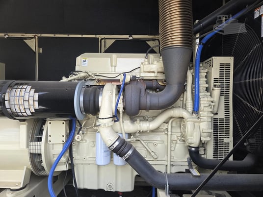 355 KW Kohler #350REOZDD, Diesel Generator Set, 1800 RPM, Detroit Diesel engine, 480 Volt, 1519 hours, 2007 - Image 5