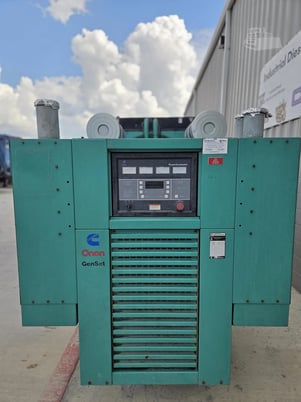 800 KW Cummins #800DFHB, Stationary Generator Set, 480 Volt - Image 3