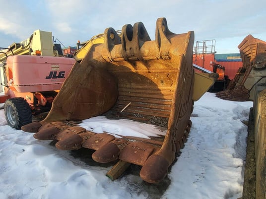 Hitachi #EX2600, Bucket for Excavator - Image 1