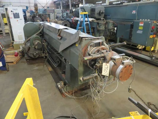 3.5" Egan, Extruder, 150 HP, 32:1 L/d, water cooled, 52" centerline - Image 1