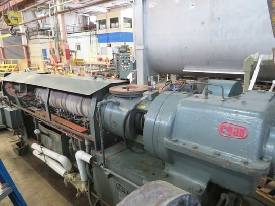3.5" Egan, Extruder, 150 HP, 32:1 L/d, water cooled, 52" centerline - Image 3