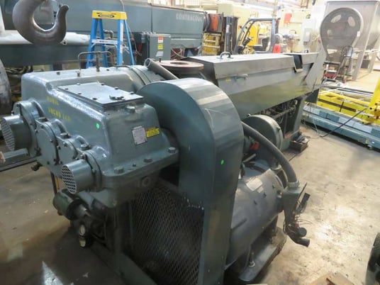 3.5" Egan, Extruder, 150 HP, 32:1 L/d, water cooled, 52" centerline - Image 4