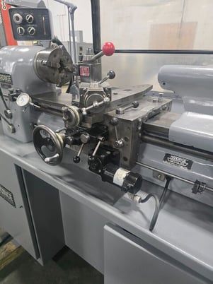 11" x 18" Hardinge #HLV-H-EM, tool room lathe, 1.25" bore, 1 HP, 3000 RPM, inch/metric, Aloris tool holder - Image 6