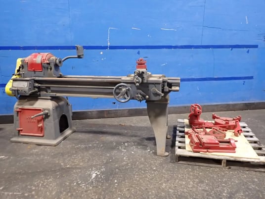 16" South Bend, Lathe, w/Compound Rest, Tailstock & Steady Rest, 12.5" 3-Jaw Chuck, 8" 4-Jaw Chuck, 8" Vise - Image 1