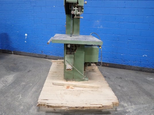 31" Danckaert, Vertical Band Saw, 31.5" x 31.5" Table, 0.5" Blade - Image 3