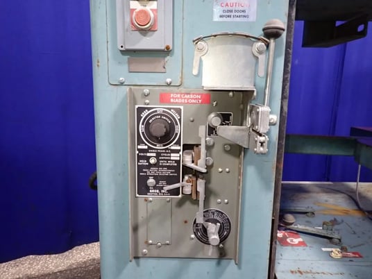 24" Grob #4V-24, Vertical Band Saw, 0.25" Blade width, 24" x 28" Table, 1985 - Image 4