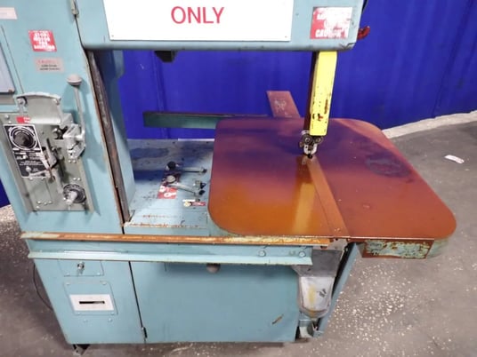 24" Grob #4V-24, Vertical Band Saw, 0.25" Blade width, 24" x 28" Table, 1985 - Image 6