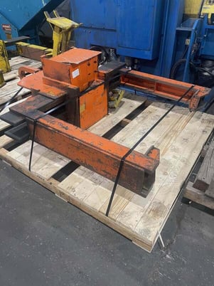 40000 lb. Cady 40-56-72, coil lifter, 72" width, motorized open/close - Image 1