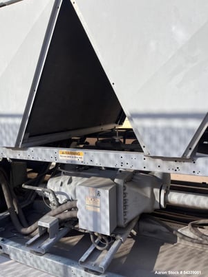 300 Ton, Carrier AquaForce #30XAB30064-0FSXM, Air-Cooled Screw Chiller, R-134A, ComfortLink controls, 73696 - Image 9