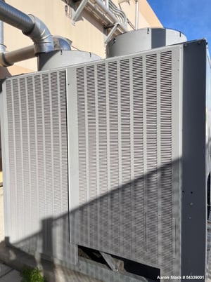 300 Ton, Carrier AquaForce #30XAB30064-0FSXM, Air-Cooled Screw Chiller, R-134A, ComfortLink controls, 73696 - Image 10