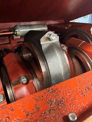 Gaulin #MC75 2TPS, 2 stage homogenizer 2-3/4" plungers, 2000 psi tapered seat poppet valve cylinder - Image 9