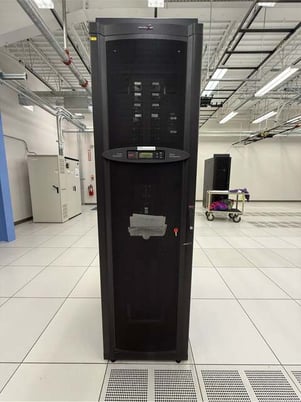 60 KVA APC OG-PD60F6FK1, PDU, 225A Main, 480 Volts, x 208/120 Volts (12 available) - Image 1