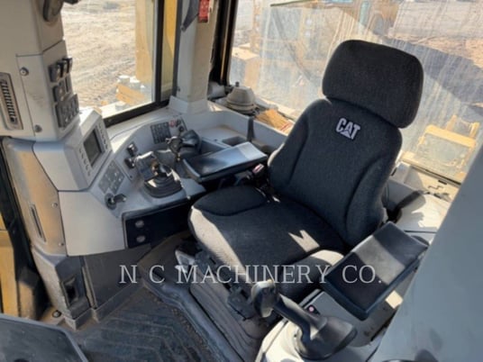 Caterpillar D8T, Crawler Dozer, 9650 hours, S/N: MLN00383, 2012 - Image 7
