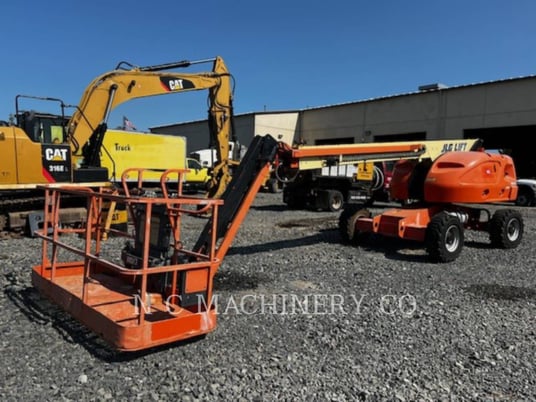 Jlg Industries, Inc. 460SJ, Articulated Boom Lift, 3663 hours, S/N: 176244, 2013 - Image 1