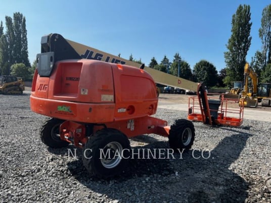 Jlg Industries, Inc. 460SJ, Articulated Boom Lift, 3663 hours, S/N: 176244, 2013 - Image 3
