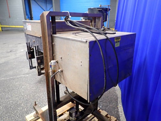 E-Pak Machinery, 3-Spindle Capper, 2.3 kVA, 115 V, 2014 - Image 9