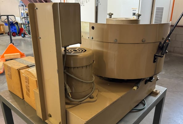 Roto-Finish #SPIRATRON-ST-1, Vibratory Finishing Machine - Image 3