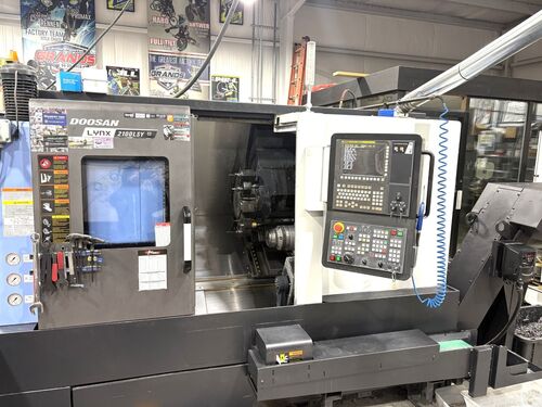 Daewoo Doosan #Lynx-2100LSYB, cnc lathe, 23.6" swing, 11.8" diameter x 20.1" L max, 8" chuck, 2.6" bar, 20 - Image 2