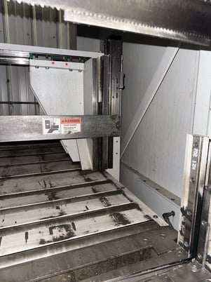 20" x 16" Behringer #HBE411A, Horizontal Saw, 5 HP, 33-360 FPM, Chip Conv., 25.6" feed, 2022 - Image 6