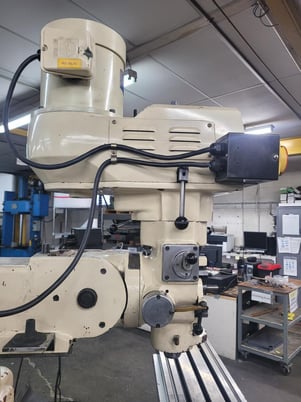 Chevalier #FM-3VKH, Bridgeport style manual knee mill, 10" x50" tbl., 3 HP, 33" X, 16" Y, 15" Z, 60-4500 RPM - Image 8